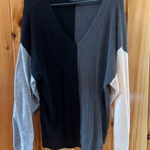 Colorblock V-Neck Ribbed Sweater - Black, Gray & Cream (Unbranded)